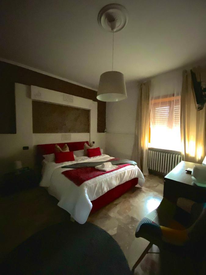 B&B Mo•Si Massa d'Albe 외부 사진
